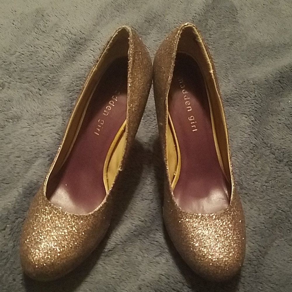 Madden girl atoniee 8 1/2 heel shoe